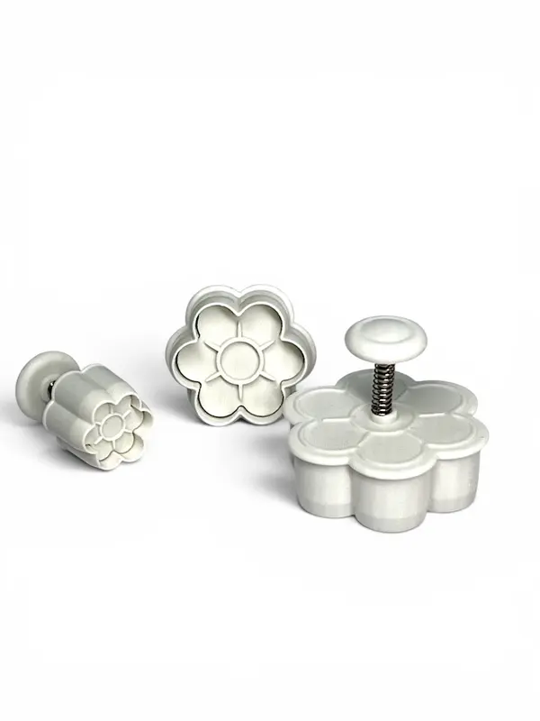 Set de cortadores repujadores con expulsor — Flor de 5 pétalos redondeados (3 figuras)